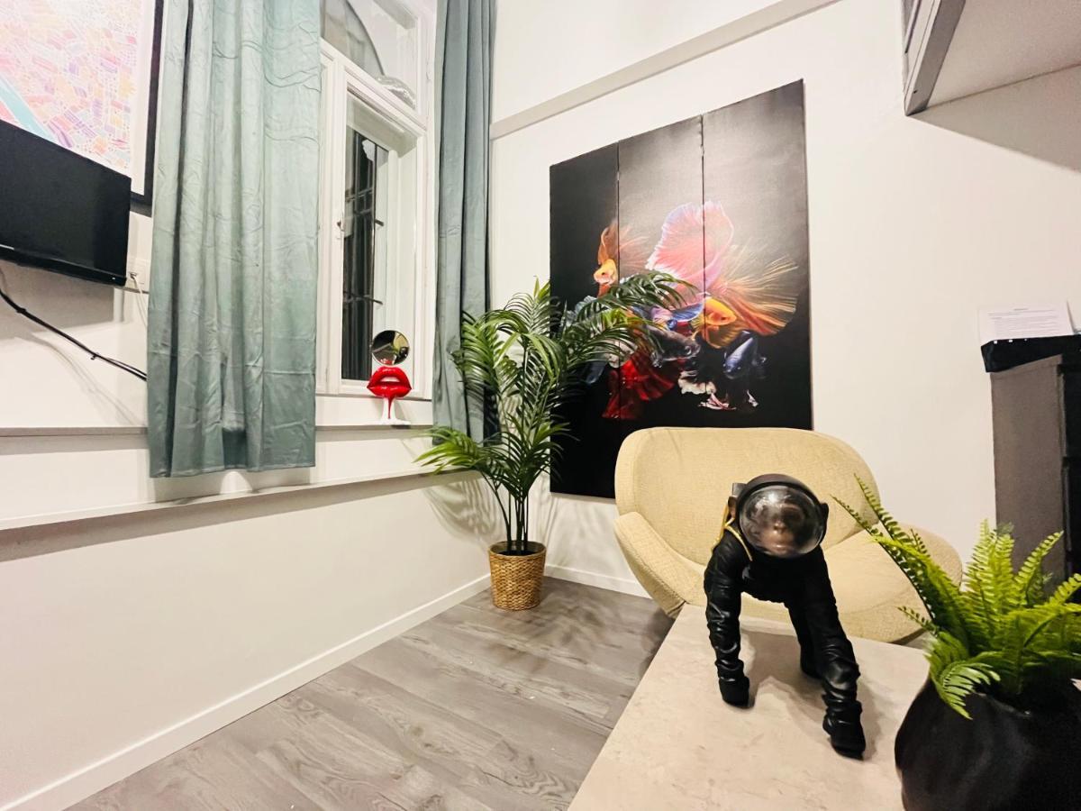 Bp-Est K39 Apartment Budapest Luaran gambar