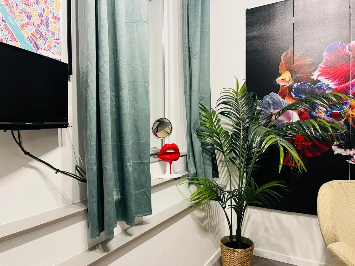 Bp-Est K39 Apartment Budapest Luaran gambar
